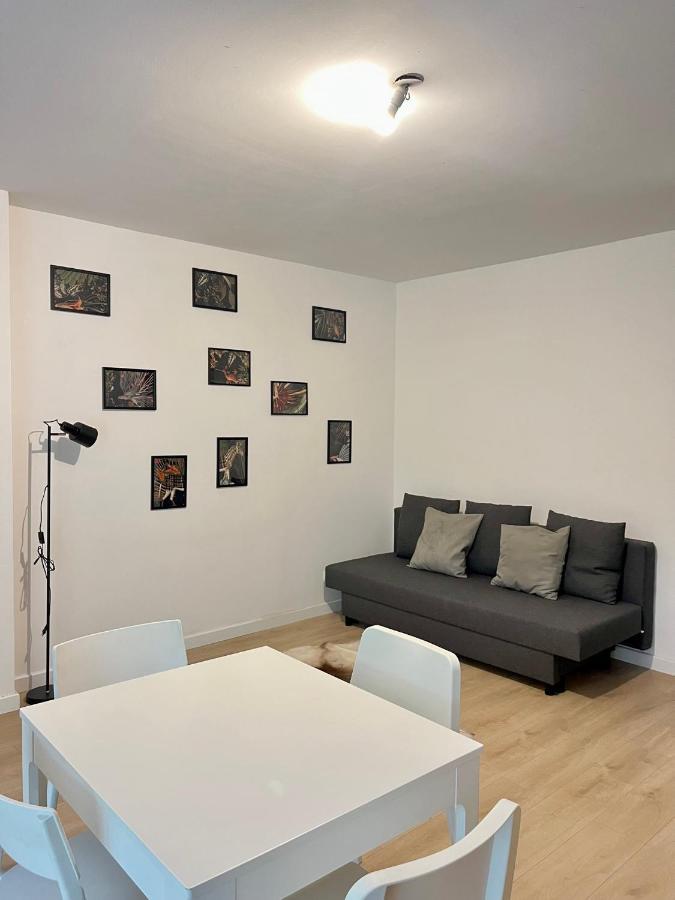 Appartement LE 4BIS C - Grand jardin et parking à Reims Extérieur photo